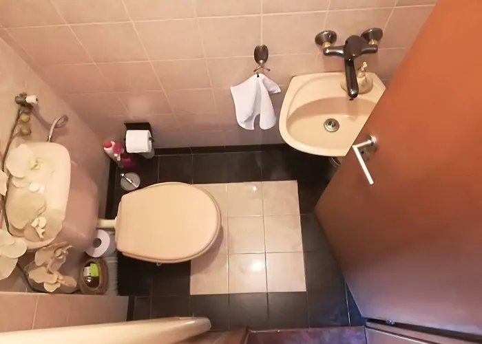 Апартаменты Cosy, Quiet House With Vitosha View Near Paradise